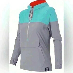 New Balance Women's 90s Run Windbreaker Size S